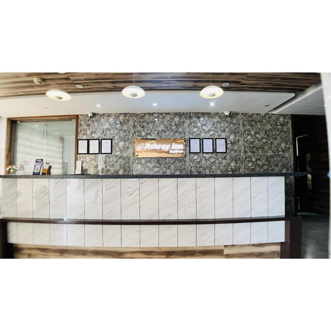 Hotel Ashray Inn Express Ahmedabad Ngoại thất bức ảnh